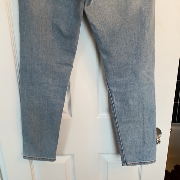 Wedgie Levi’s jeans - Picture 6 of 8